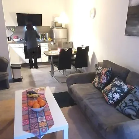 Апартаменты Urlaub Mit Sauna Und Pool Ist Cool! *